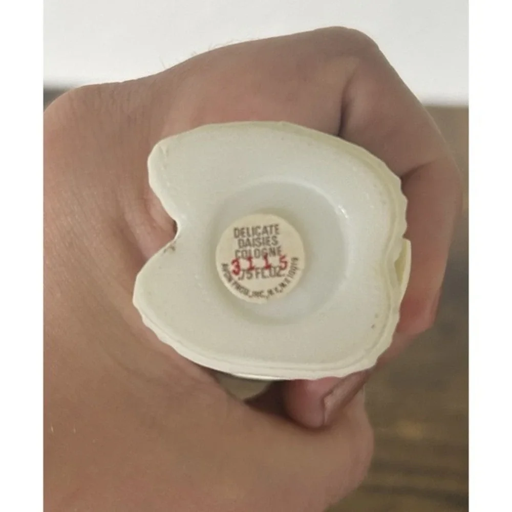 Avon this vintage